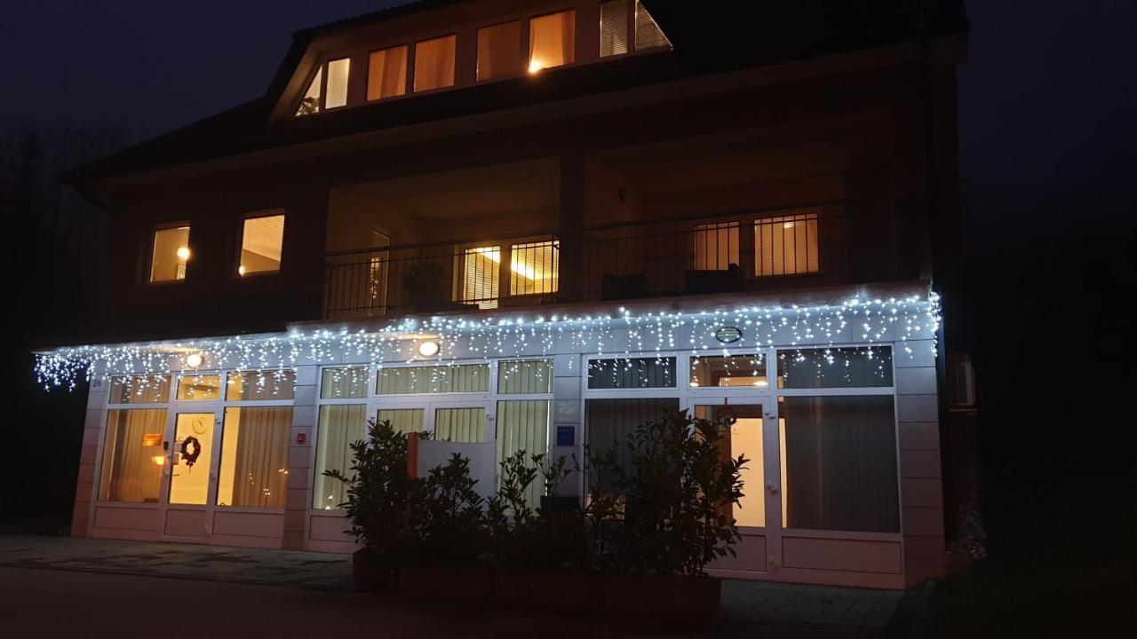 Apartmani Sanja 크레핀스키타플리스 외부 사진